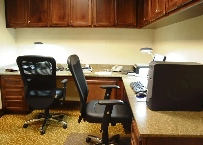 Hampton Inn & Suites Redding