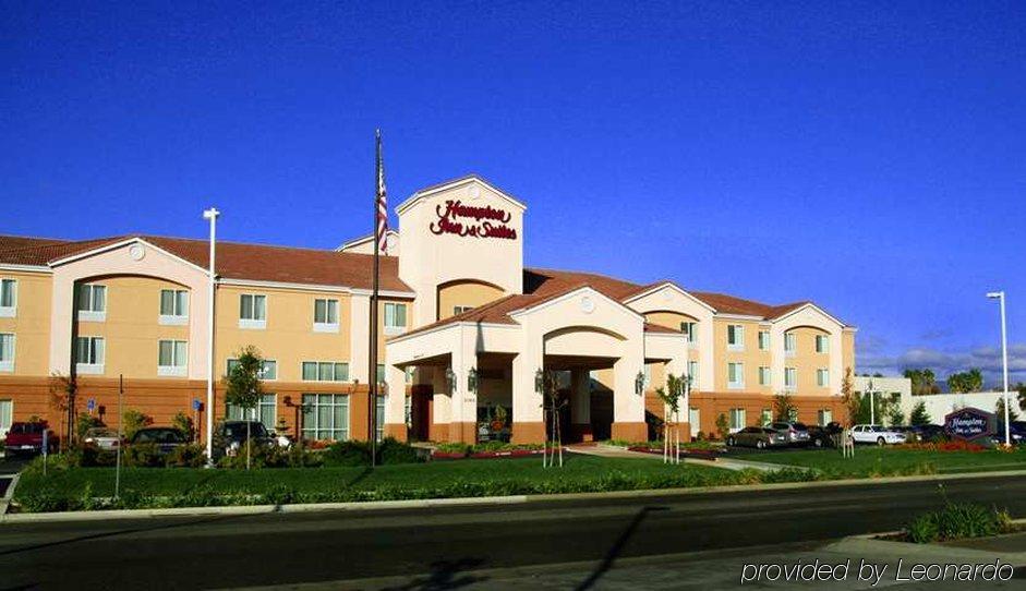 Hampton & Hotel