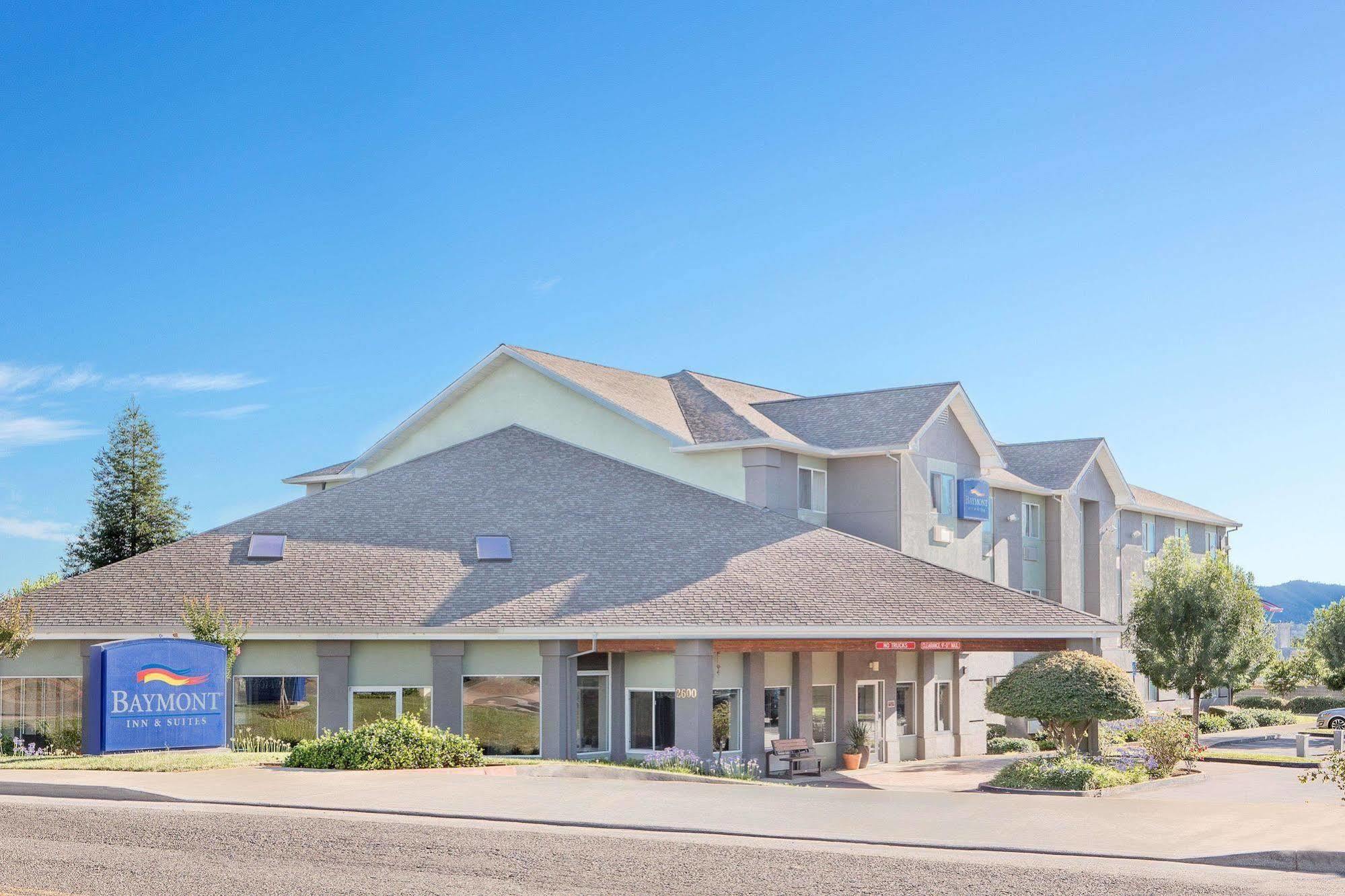 Hampton & Hotel Redding